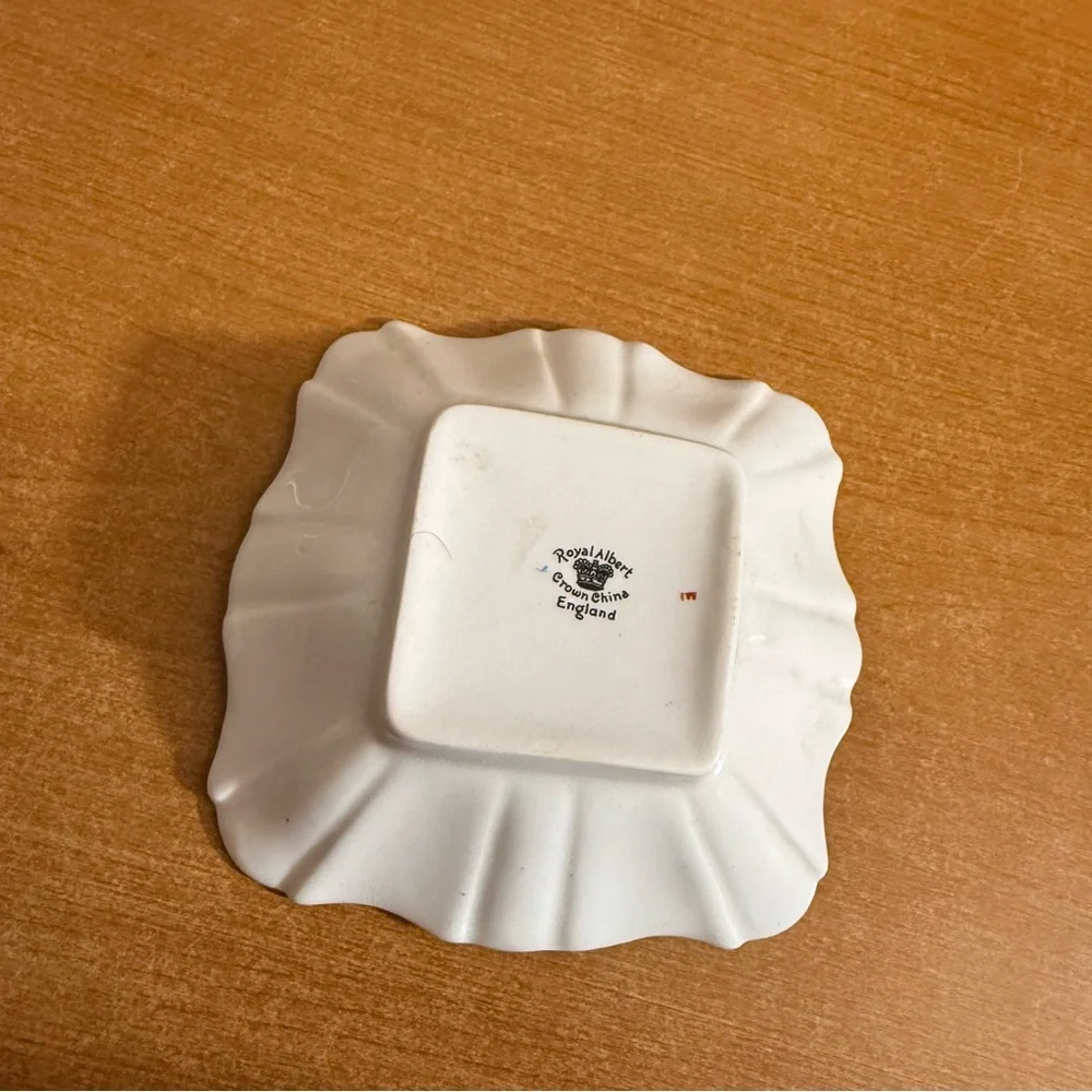Royal‎ Albert Floral Square Dish - Blue and Gold